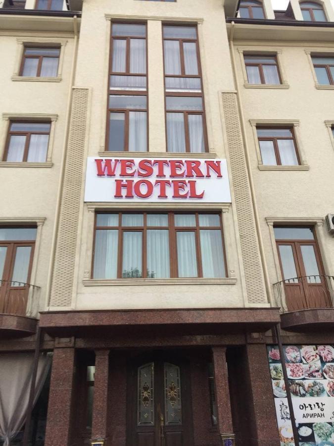 Western Suites Hotel Tasjkent Eksteriør bilde