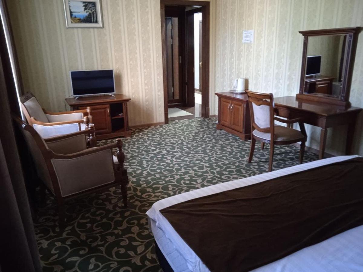 Western Suites Hotel Tasjkent Eksteriør bilde