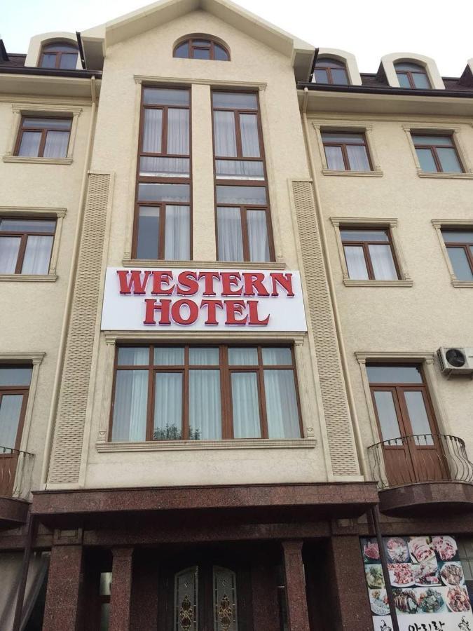 Western Suites Hotel Tasjkent Eksteriør bilde
