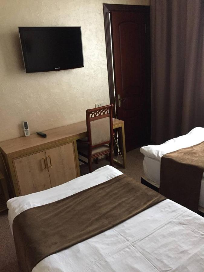 Western Suites Hotel Tasjkent Eksteriør bilde