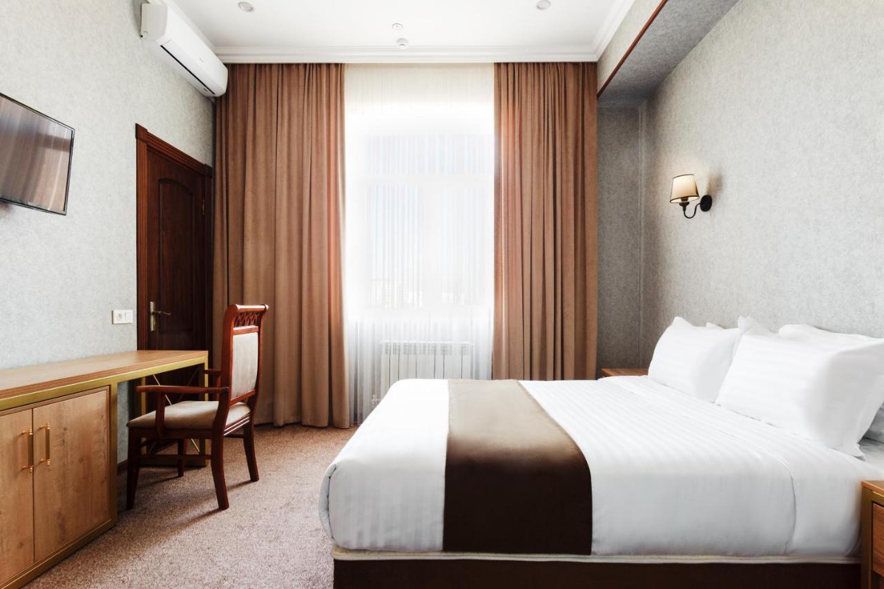 Western Suites Hotel Tasjkent Eksteriør bilde
