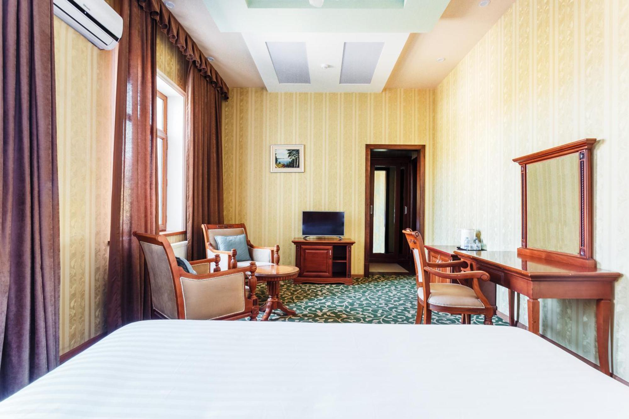 Western Suites Hotel Tasjkent Eksteriør bilde
