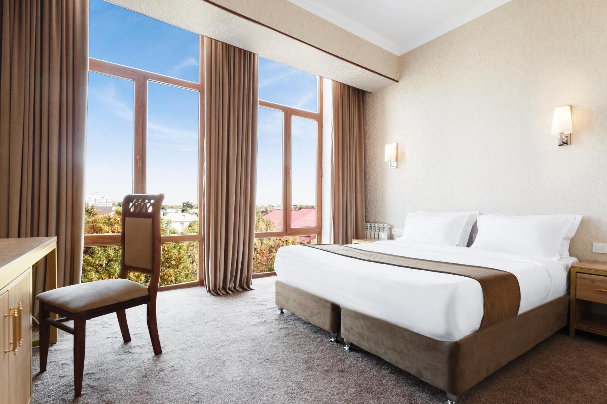 Western Suites Hotel Tasjkent Eksteriør bilde