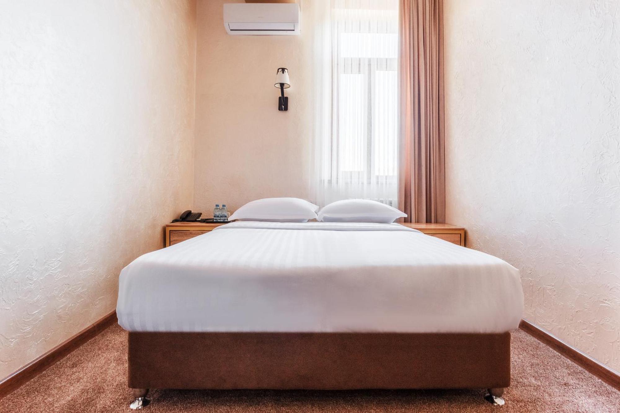 Western Suites Hotel Tasjkent Eksteriør bilde