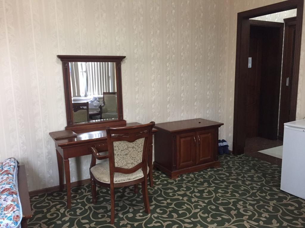 Western Suites Hotel Tasjkent Eksteriør bilde